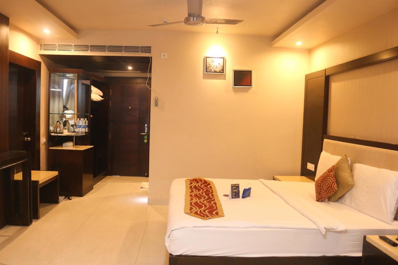 Hotel Oyo 3345 Shubham Beach Puri Exterior foto